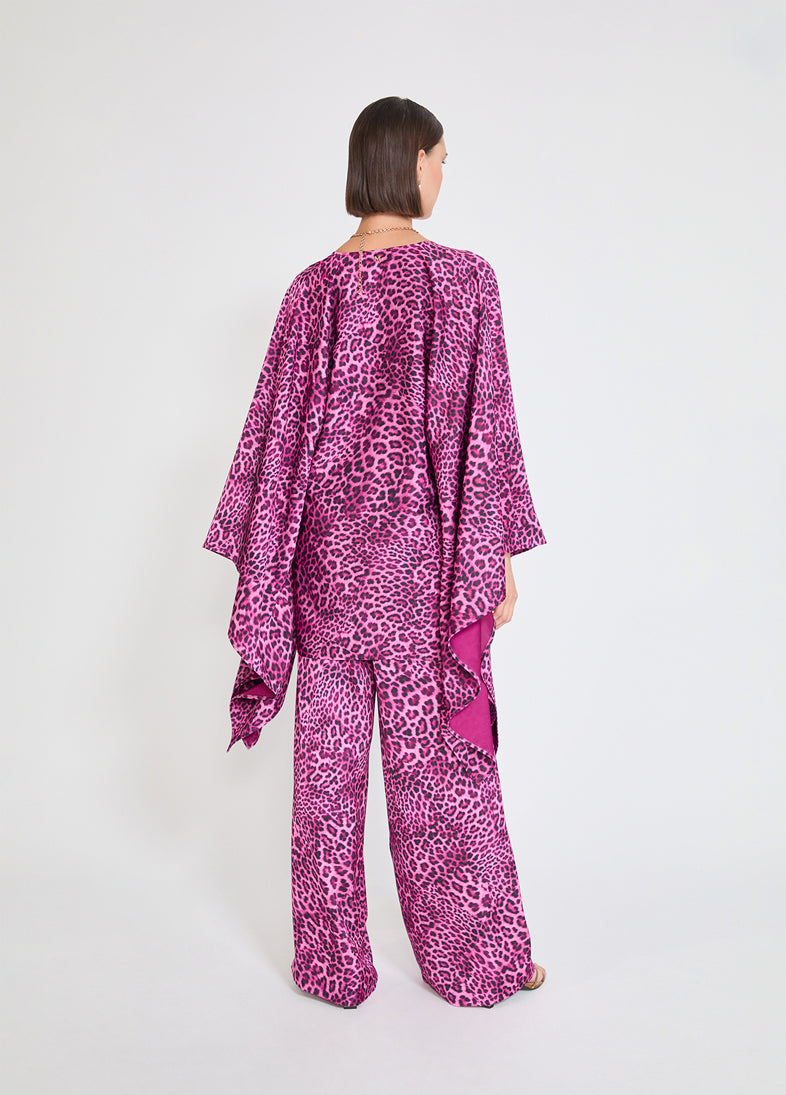 بلوزة بنقشة جلد حيوانات