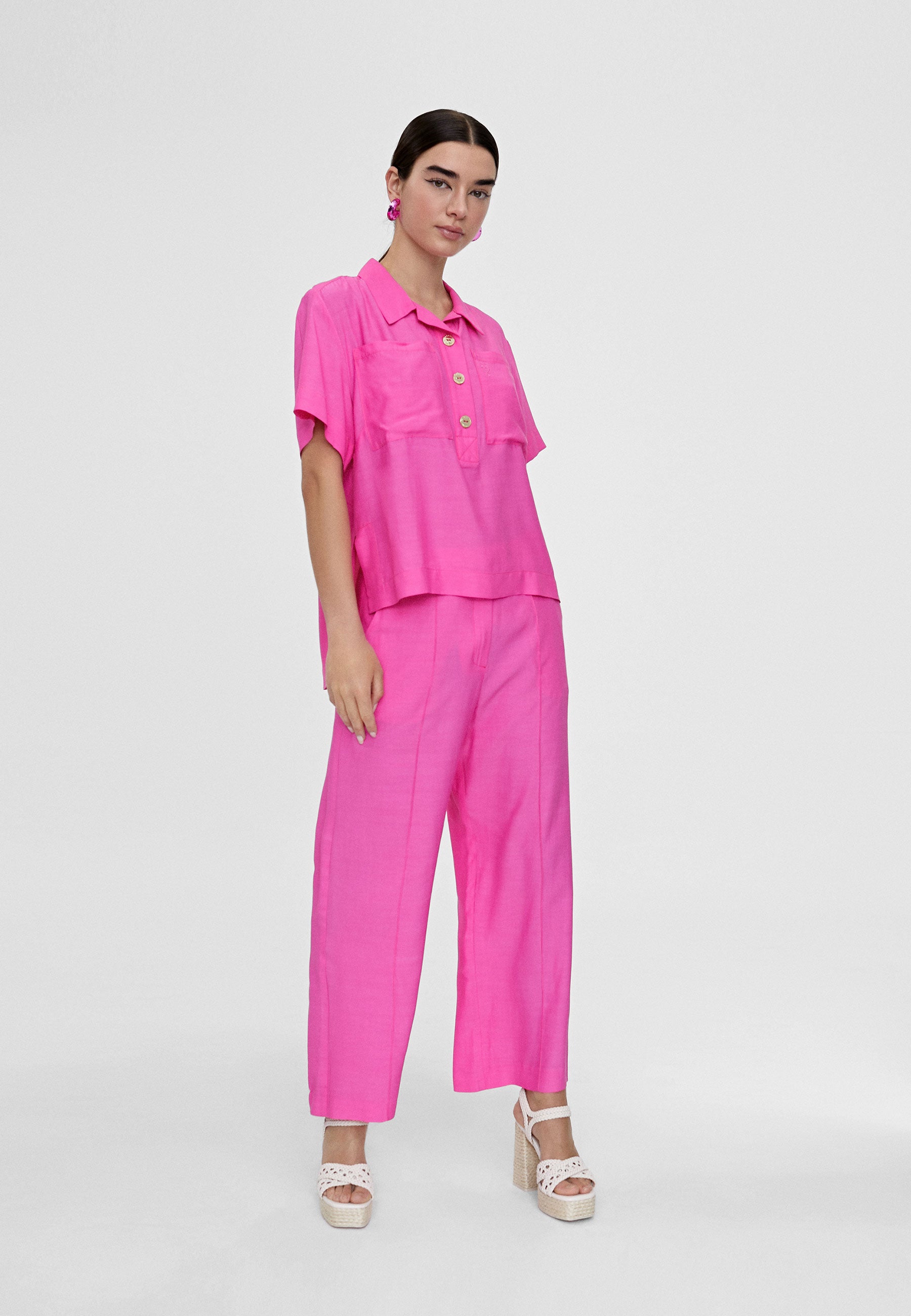 LS2415046-Fuchsia-Flowing shirt with pockets