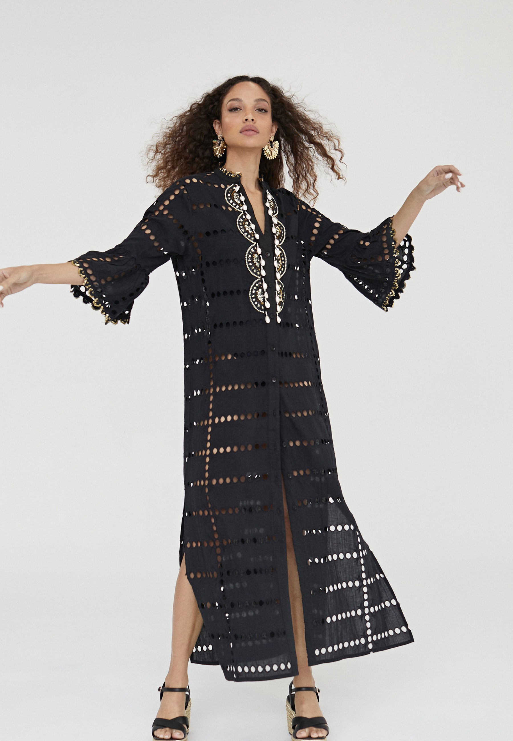 LS2416029-Black-Long embroidered caftan