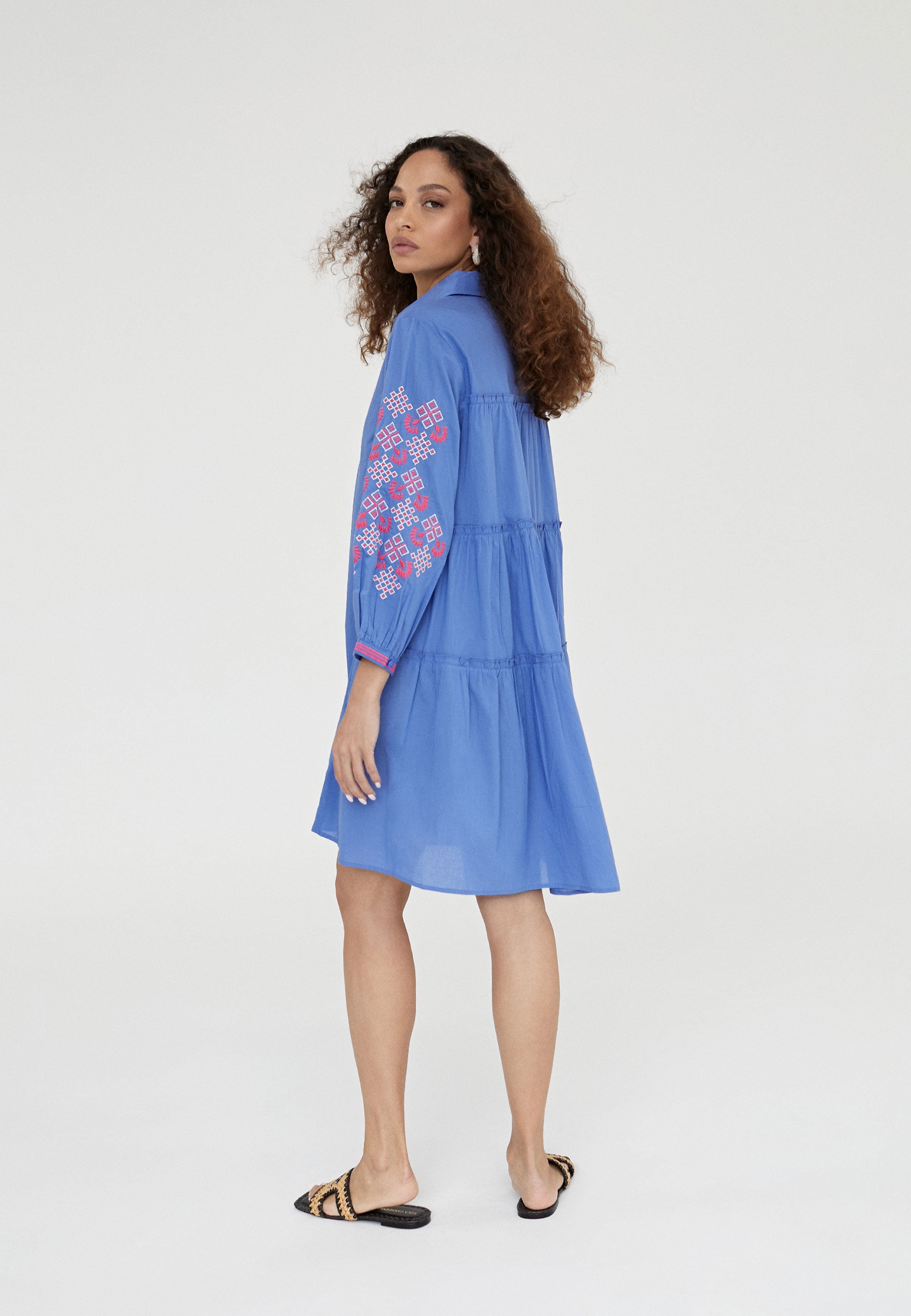 LS2416059-Electric-Blue-Short embroidered caftan