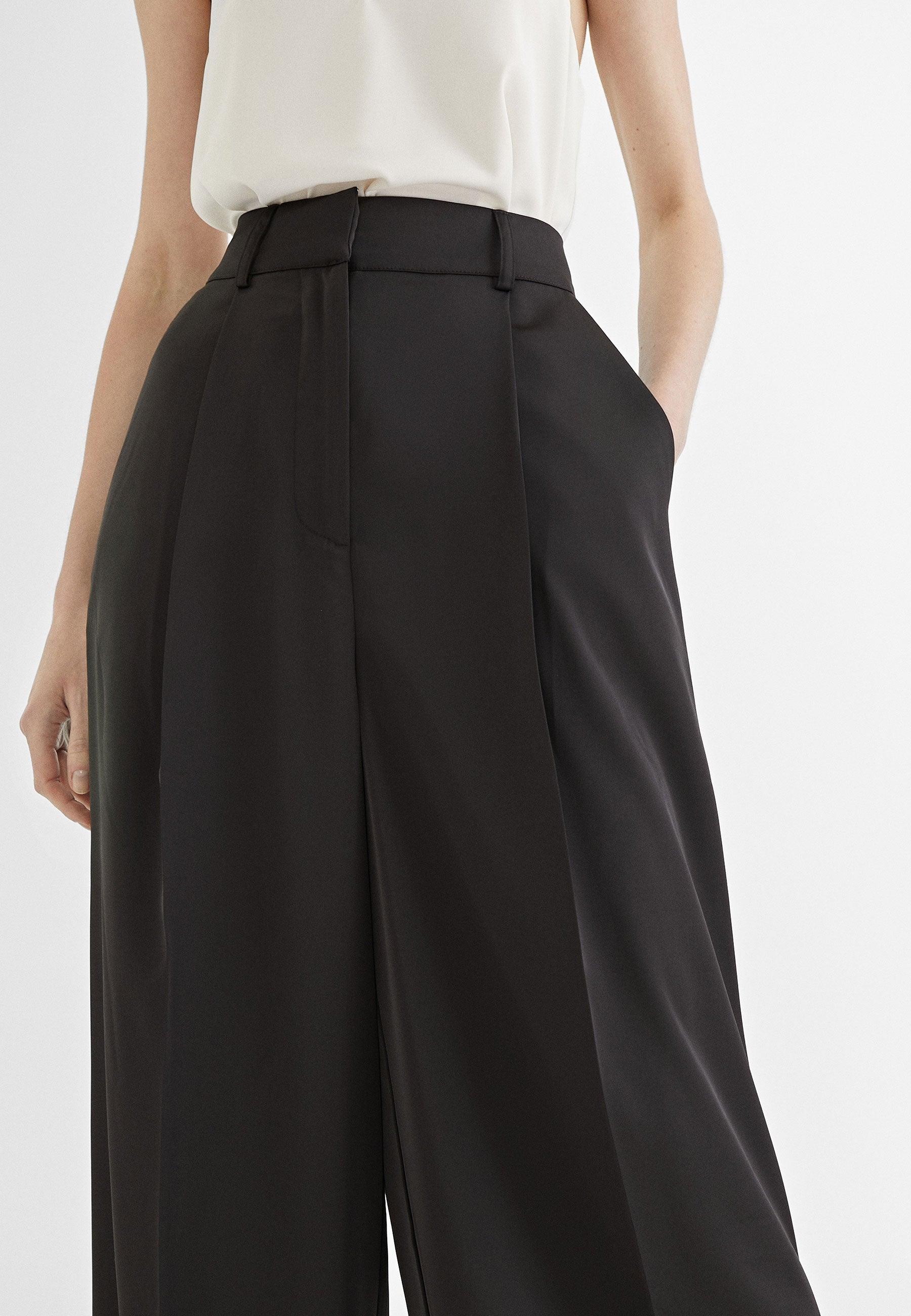 MS2414002-Black-Flowing darted trousers