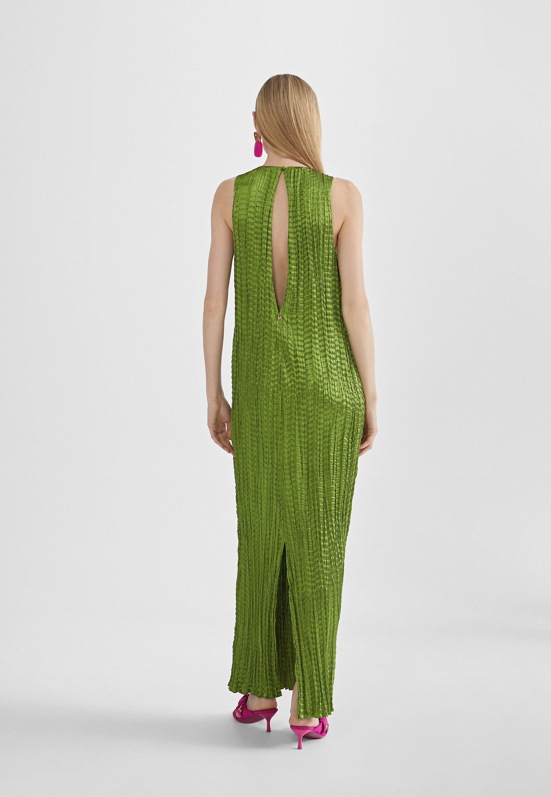 MS2416024-Pistachio-Long pleated effect midi dress