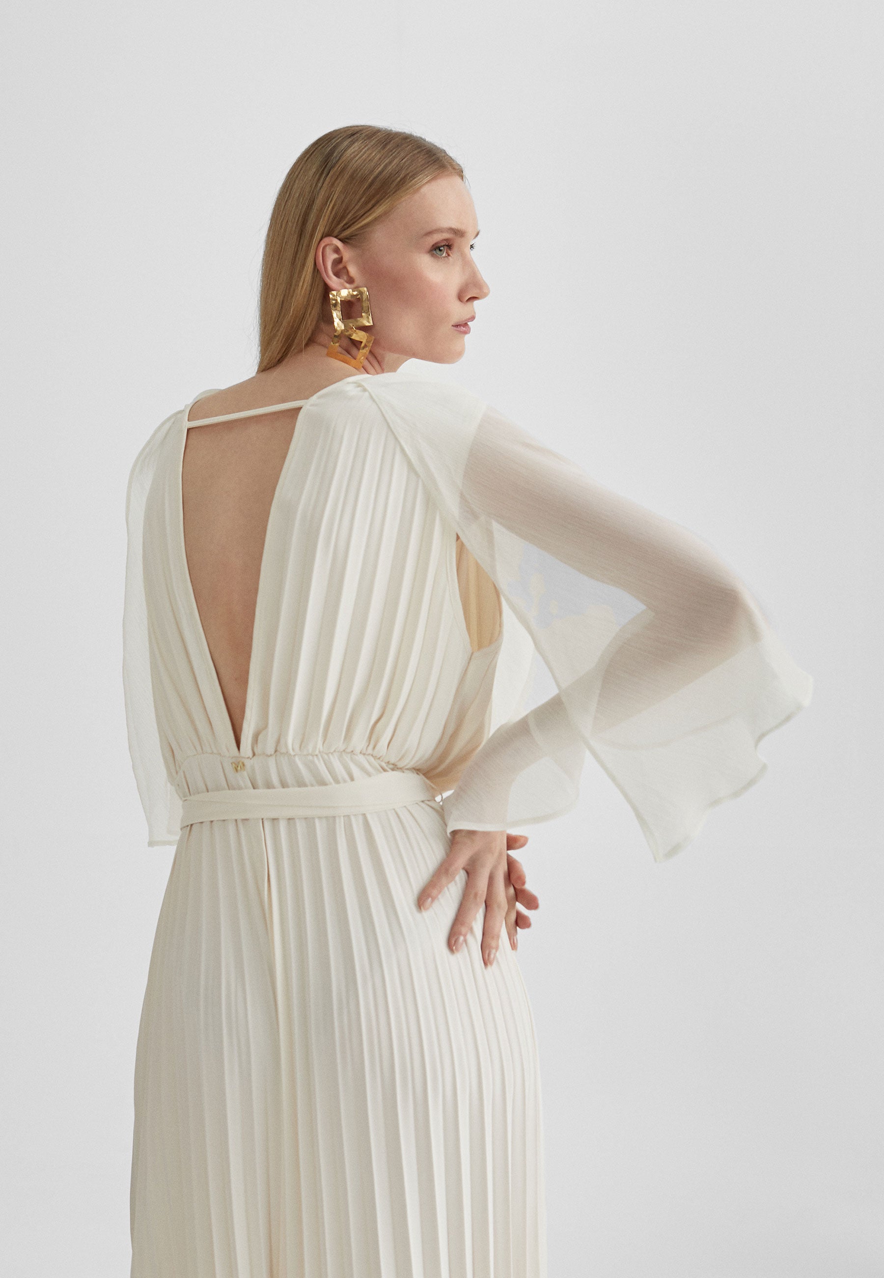 MS2416027-Ecru-Pleated jumpsuit with cape sleeves